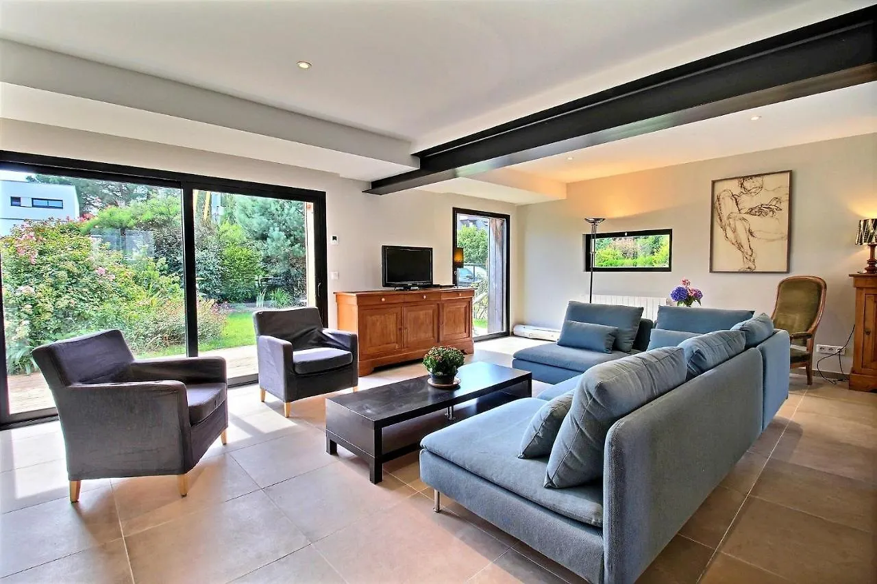 Gite Roscledan Contemporain, 3 Chambres Idealement Situe Arradon 0*,  France